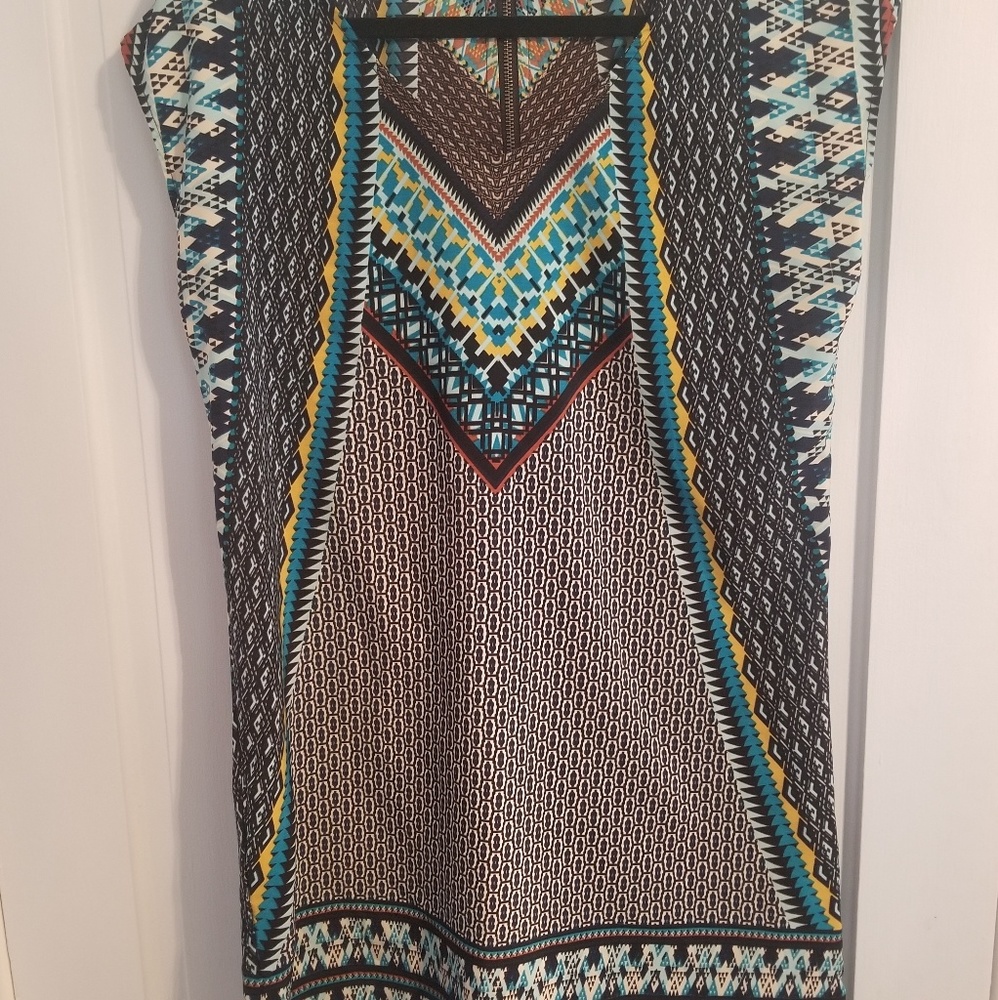Medium Dress - Picture 2 of 4